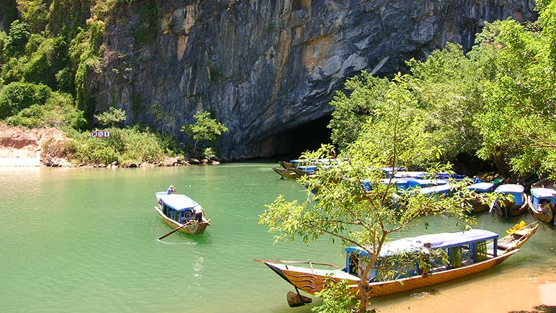 Tour Xuyên Việt Sài Gòn – Miền Tây – Phú Quốc – Miền Trung 14N13Đ 13 TOUR XUYÊN VIỆT SÀI GÒN – MIỀN TÂY – PHÚ QUỐC – MIỀN TRUNG 14N13Đ 13