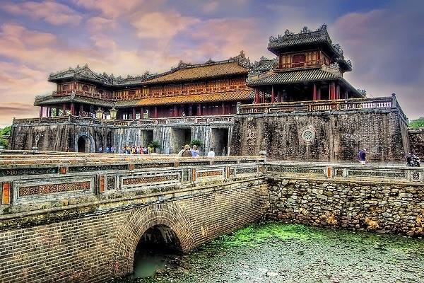 Tour Du Lịch Đà Nẵng 5N4Đ: Đà Nẵng/Huế - Động Thiên Đường/Phong Nha - Cù Lao Chàm - Hội An 1 Tour Du Lịch Đà Nẵng 5N4Đ: Đà Nẵng/Huế - Động Thiên Đường/Phong Nha - Cù Lao Chàm - Hội An 1
