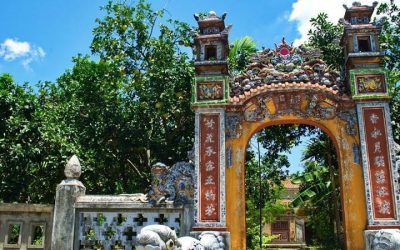 Tour Du Lịch Huế Nửa Ngày: Khám Phá Thủy Biều