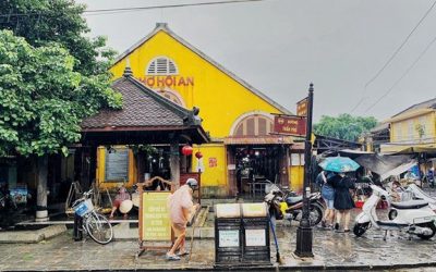 HOI AN CITY TOUR – BOAT RIDE – DROP FLOWER LANTERN (MORE OPTIONS: STREET FOODS/ AO DAI)